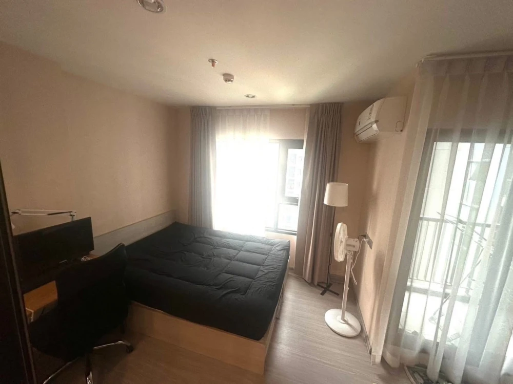 For rent: Aspire Erawan Prime, 1 bedroom, 1 bathroom, 16th floor. Fully furnished with complete amenities. Don't miss out!