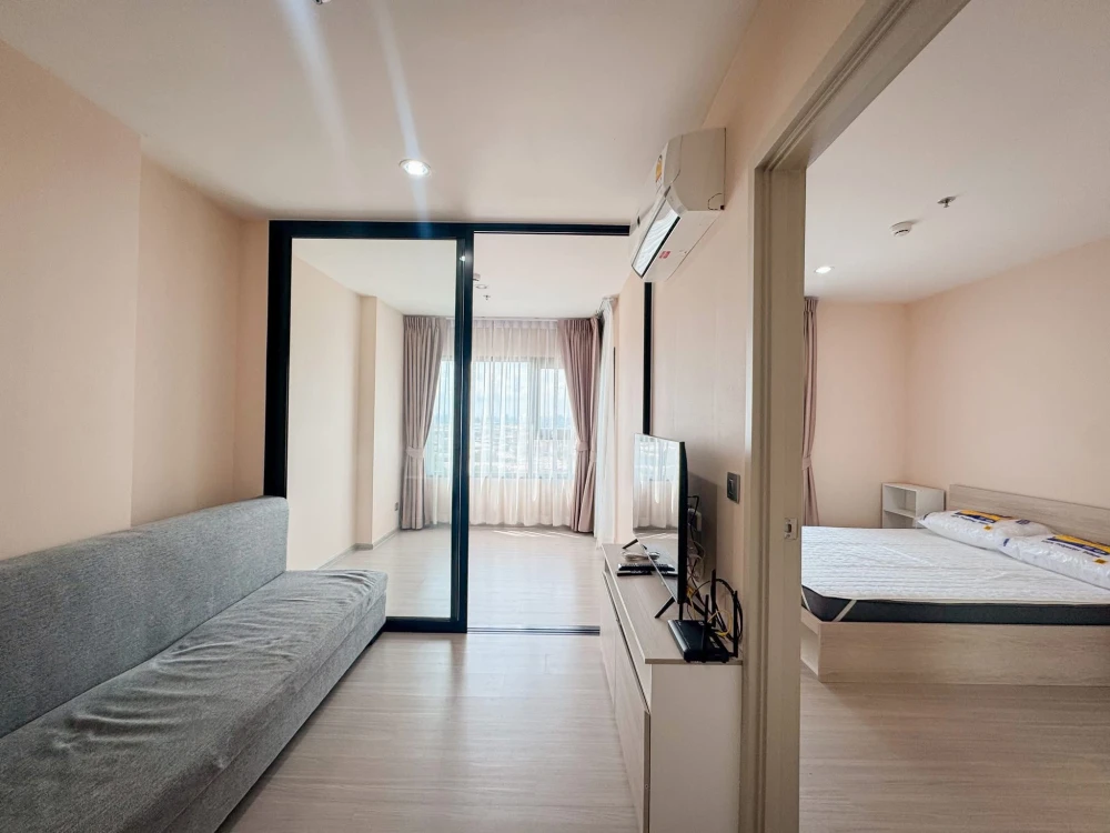 For rent/sale: Aspire Erawan Prime, 1 bedroom, 1 bathroom, balcony with good ventilation, not hot, fully furnished, hurry and reserve now!