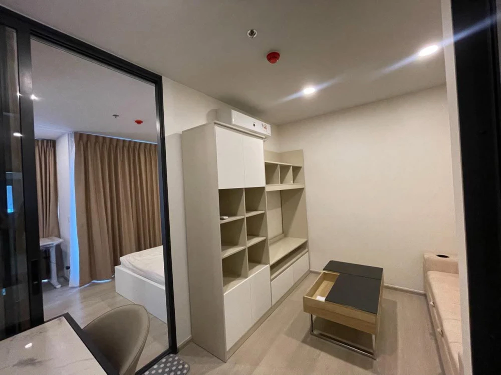 For rent: Aspire Onnut Station, 25th floor. High floor with stunning, unobstructed city views. Don't miss out!