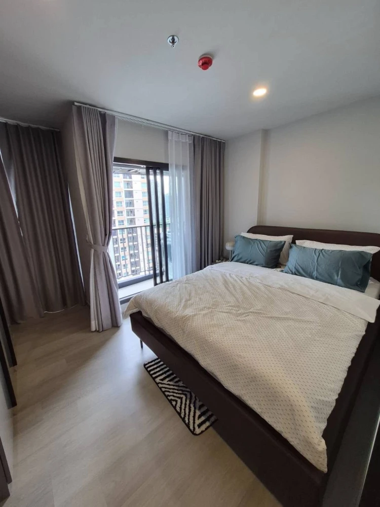 For rent: Aspire Onnut Station unit. Ideal height, beautiful unobstructed city view, north-facing, good ventilation, and not exposed to direct sunligh