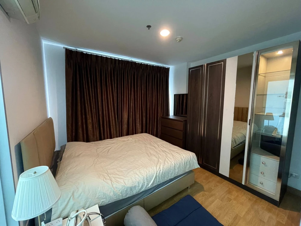 For rent: Aspire Rama 4, fully furnished apartment. Just bring your belongings and move in! Don't miss out!
