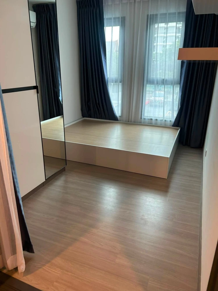 For rent: Aspire Ratchayothin, tree-view, corner unit for privacy, well-furnished, ready to move in.