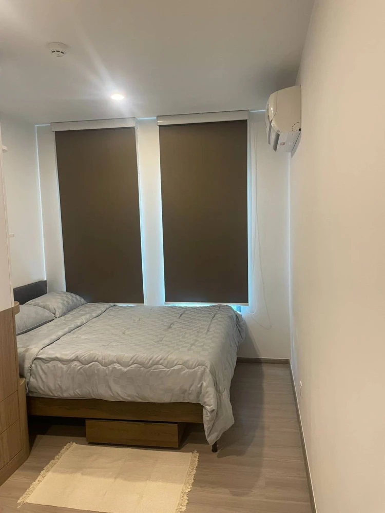 For rent: Aspire Ratchayothin, fully furnished room, move in with your bags immediately. If interested, hurry and book now. Don't miss out.