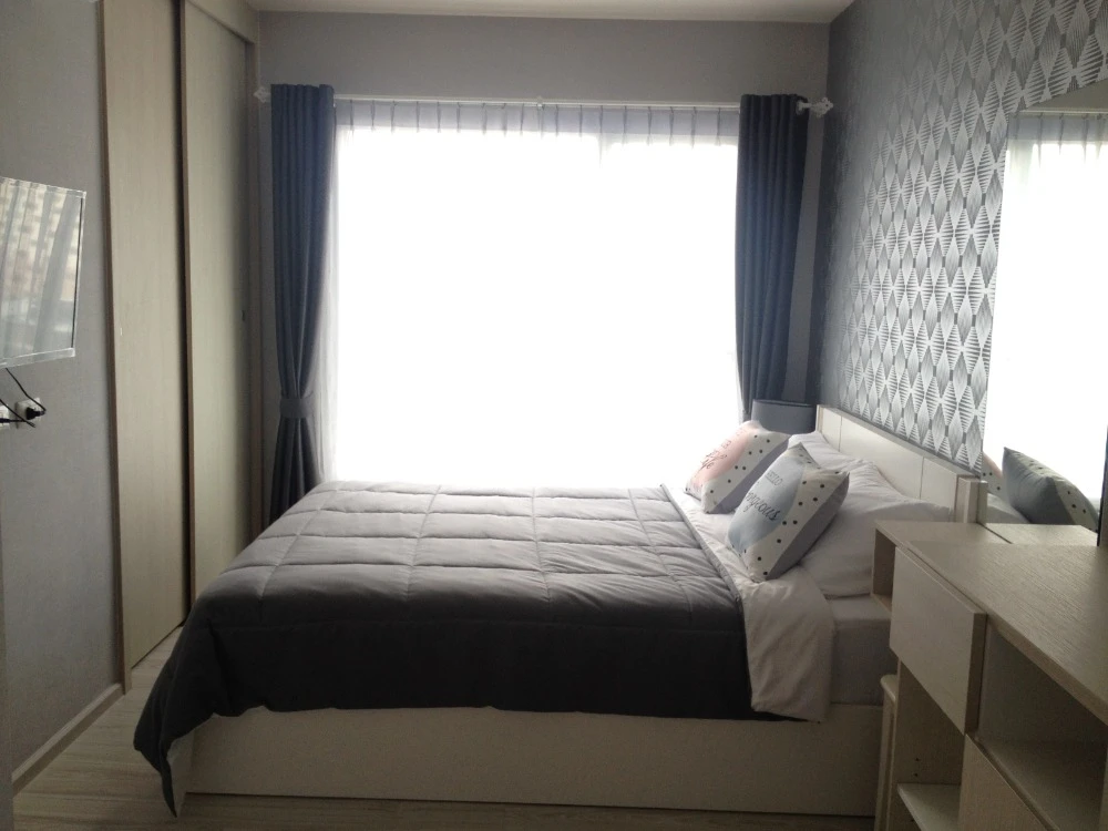 For rent: Aspire Rattanathibet 2, 14th floor, corner room, pool view, fully furnished, nice to live in, book now, urgently.