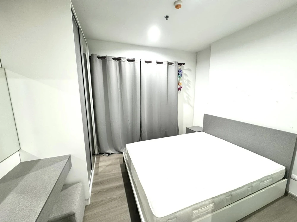 For rent: Aspire Sathorn - Taksin (Copper Zone), ready-to-move-in room, fully furnished, affordable price, just bring your own luggage and move in++