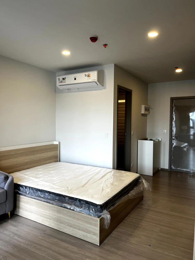 For rent: Aspire Sukhumvit - Rama 4, 17th floor, fully furnished, nice room, just bring your bags and move in!