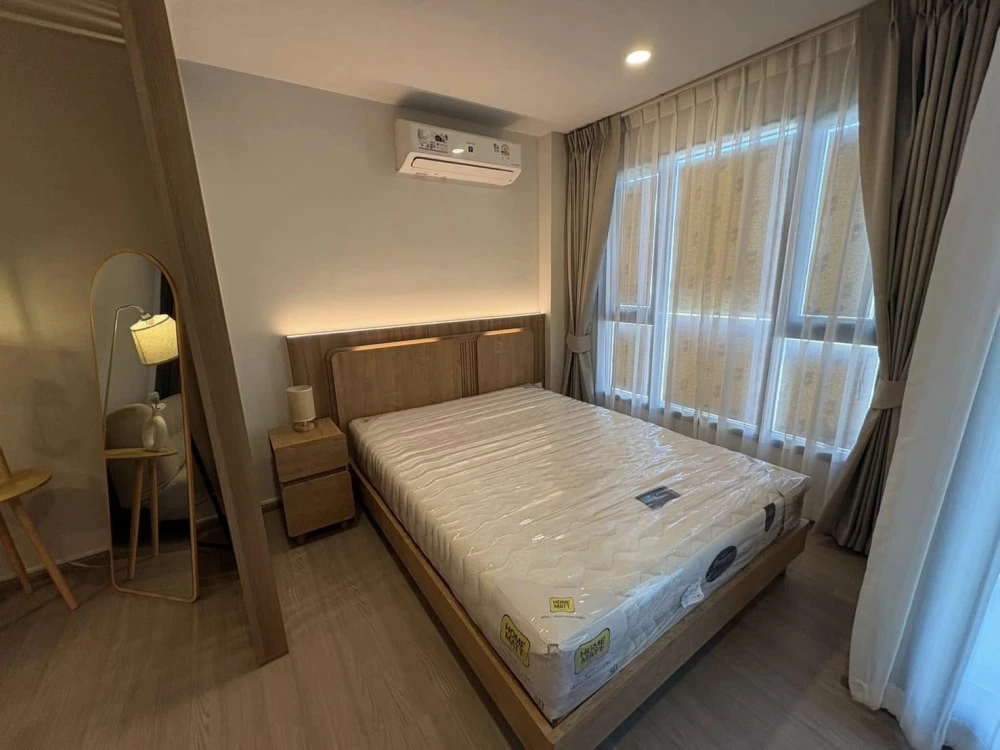 For rent: Aspire Sukhumvit - Rama 4, 19th floor. Unobstructed view, no tall buildings blocking the view. Minimalist decor, very comfortable to live in