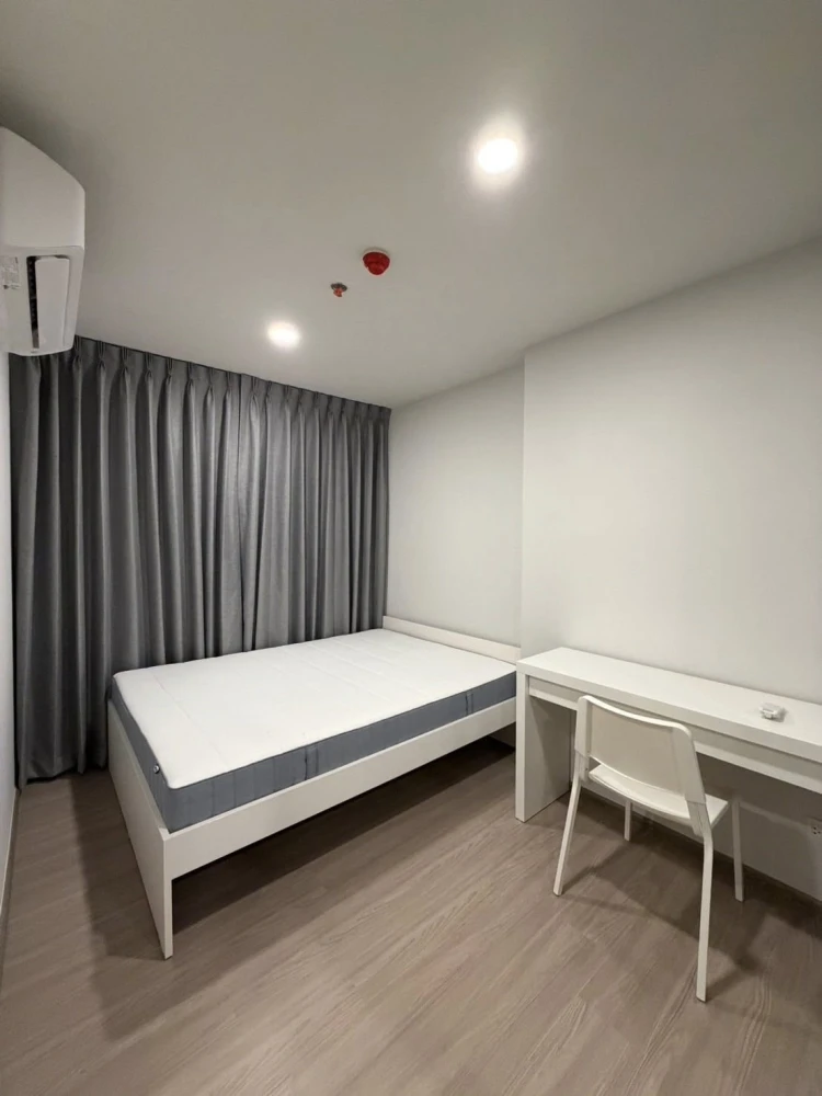 For rent: Aspire Sukhumvit - Rama 4, nice room, 10th floor, good location, complete facilities, reserve now.