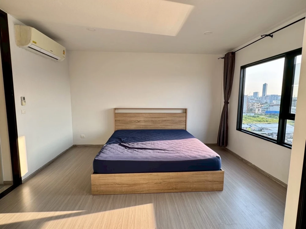 For rent: Aspire Sukhumvit-Onnut, Building B, 8th floor. Fully furnished and equipped with appliances. Don't miss this opportunity!
