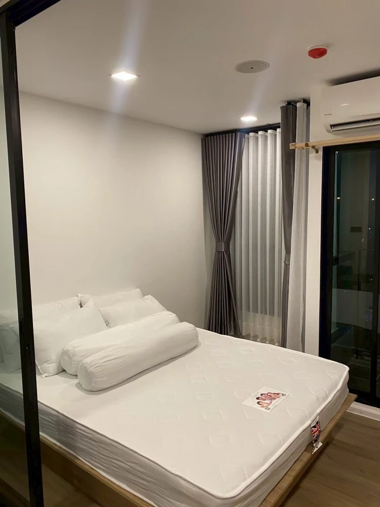 For rent: Atmoz Ratchada-Huai Khwang, ready-to-move-in room, fully furnished, just bring your bags and move in!!!