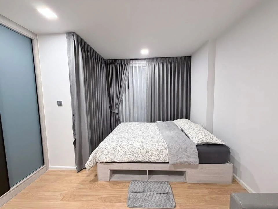 For rent: Atmoz Kanaal Rangsit, 3rd floor. A lovely, fully furnished unit. Book now!