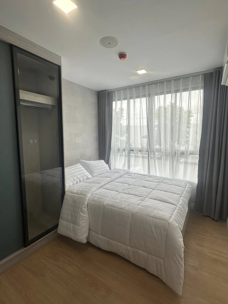 For rent Atmoz Kanaal Rangsit, a nice room with complete furniture and facilities. Don't miss out on this great deal.