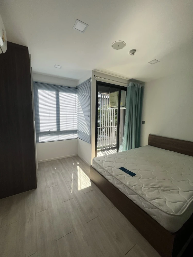 For rent: Atmoz Ladprao 71, a nice room on the 2nd floor, good location, fully equipped with amenities. Hurry and reserve now!
