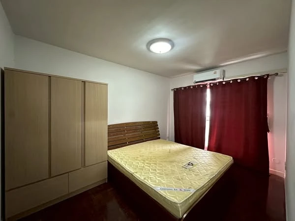For rent: Baan Suan Thon PhutthaBucha 47, spacious room with plenty of usable space, comes with complete amenities. Reserve now!