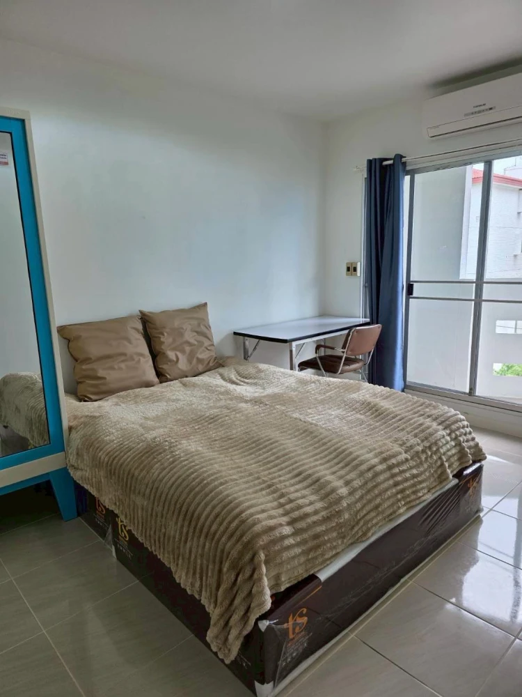 For rent Baan Suan Thon PhutthaBucha 47, a nice room with complete furniture and appliances. Reserve now.