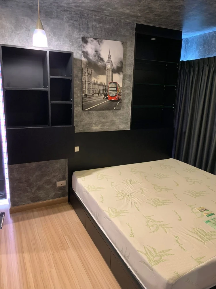 For rent: Bangkok Horizon Ratchada-Tha Phra. Very high floor unit, super cool loft style decoration. Don't miss out!
