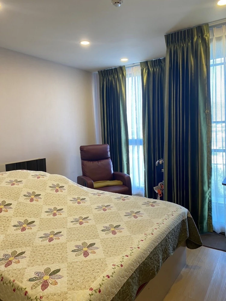 For rent: Bangkok Horizon Lite @ Phetkasem 48, a nice room, good location, fully furnished, at a great price. Don't miss it.