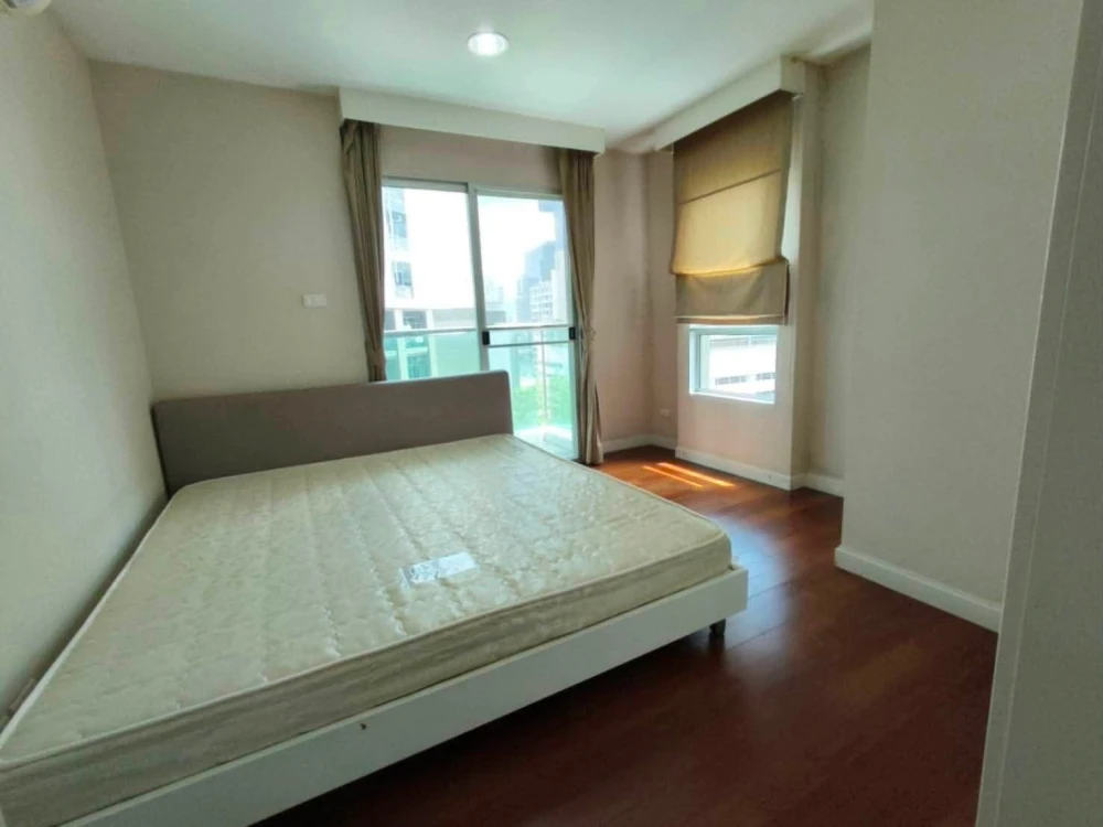 For rent: BELLE GRAND RAMA 9, a luxurious 2-bedroom, 1-bathroom condo. Spacious rooms with ample living space. Book now!