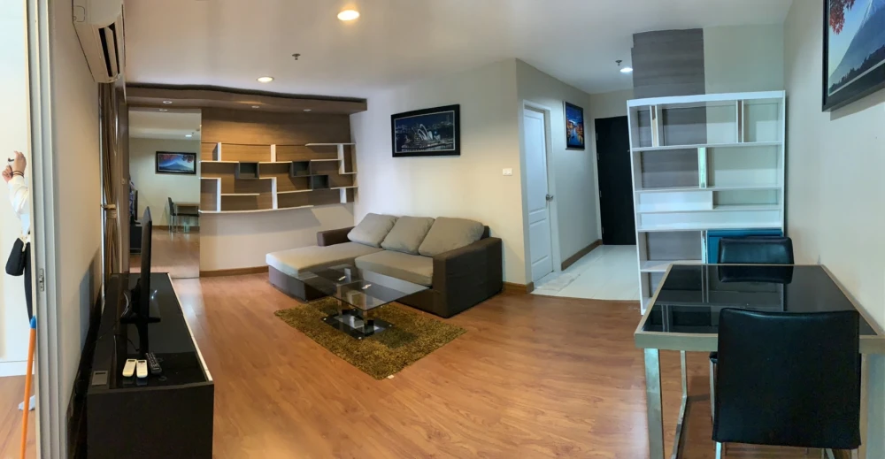 For rent: BELLE GRAND Rama 9, spacious room, comfortable, luxury style, in the heart of the city! Fully furnished, must book.