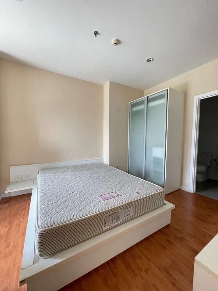 For rent: Blocs 77, comfortable and fully furnished rooms. Book now!