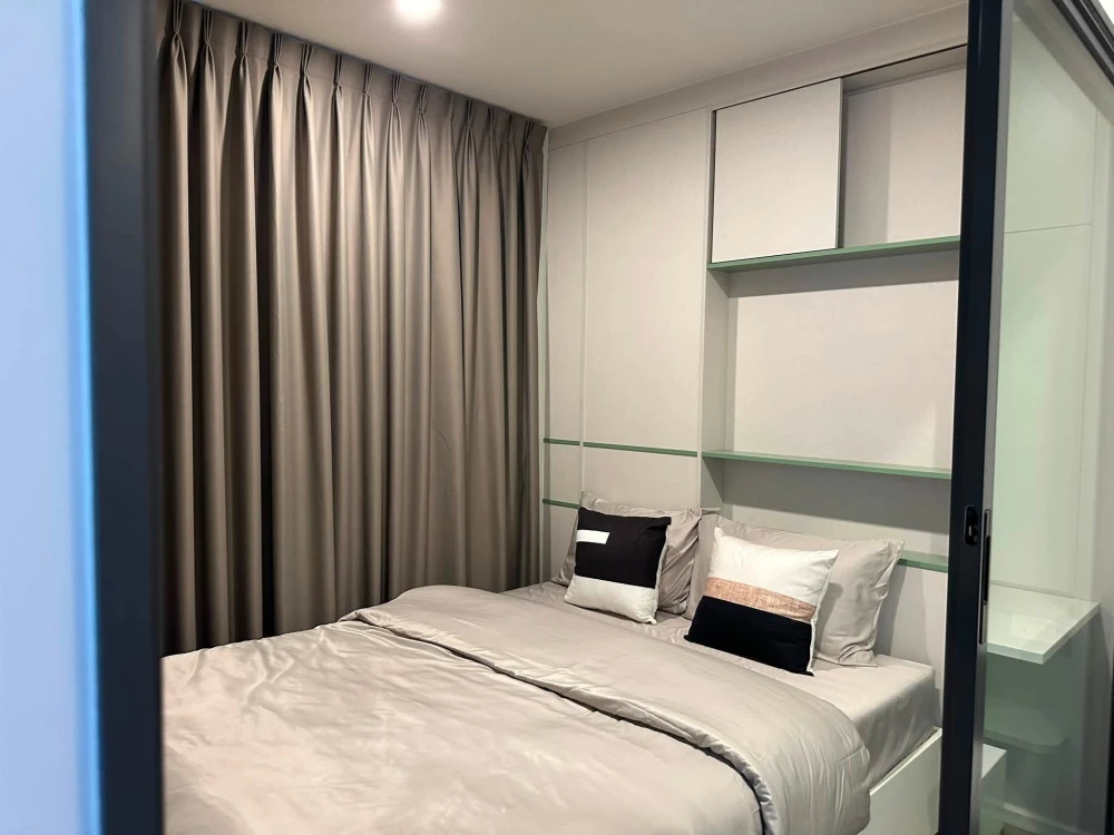 For rent: Blue Sukhumvit 105. Very clean and comfortable room. Fully furnished; just bring your suitcase and move in!