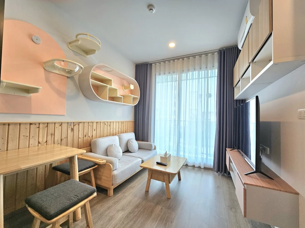 For rent: BRIXTON Pet&Play Sukhumvit 107, Building C, north-facing room, morning sun, decorated in a minimalist style, perfect for raising pets.