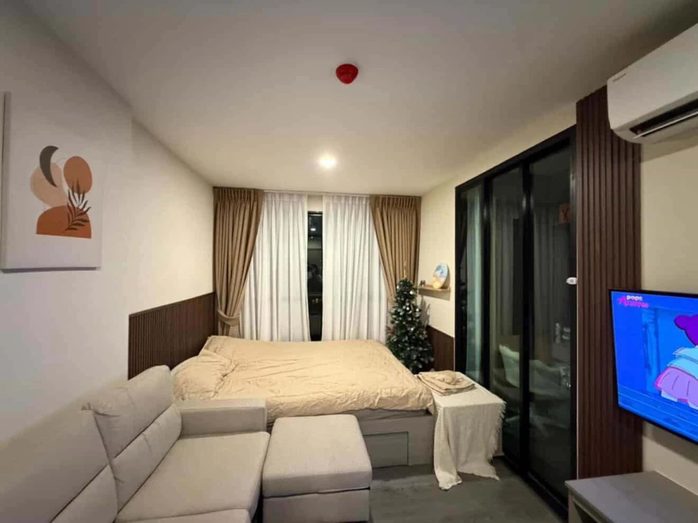 For rent: Brixton Pet&Play Phahol 50 Station, 1 bedroom, 1 bathroom, minimalist style, fully furnished. Book now!