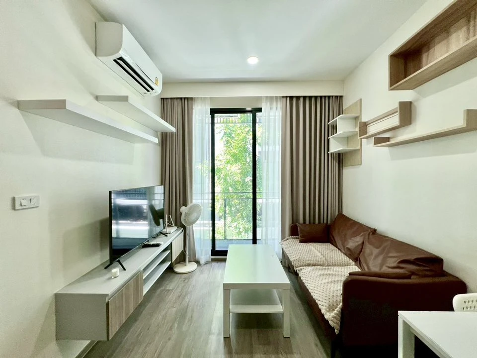 For rent: Brompton Pet Friendly Sukhumvit 107, fully furnished, ready to move in, no need to buy anything more. Dogs and cats are very welcome.