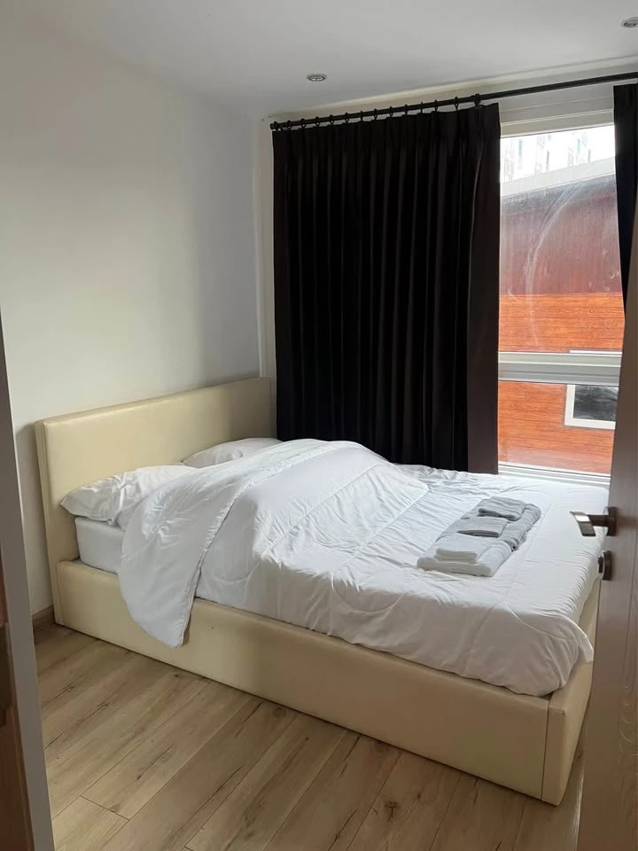 Budget Condo for rent in Tiwanon, fully equipped with amenities, must arrange.