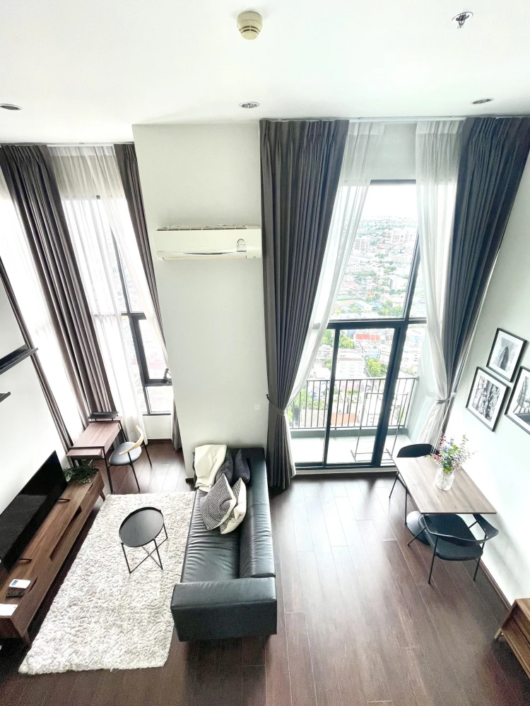 For rent C EKKAMAI, 42nd floor, beautiful room, fully decorated, hurry and reserve now, don't miss out, hurry!