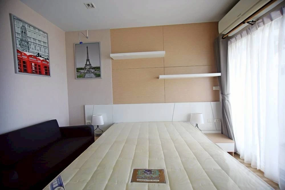 For rent: Casa Condo Ratchada-Ratchaphruek. Nice unit with high-quality built-in furniture. High floor with beautiful, unblocked view. Book now!