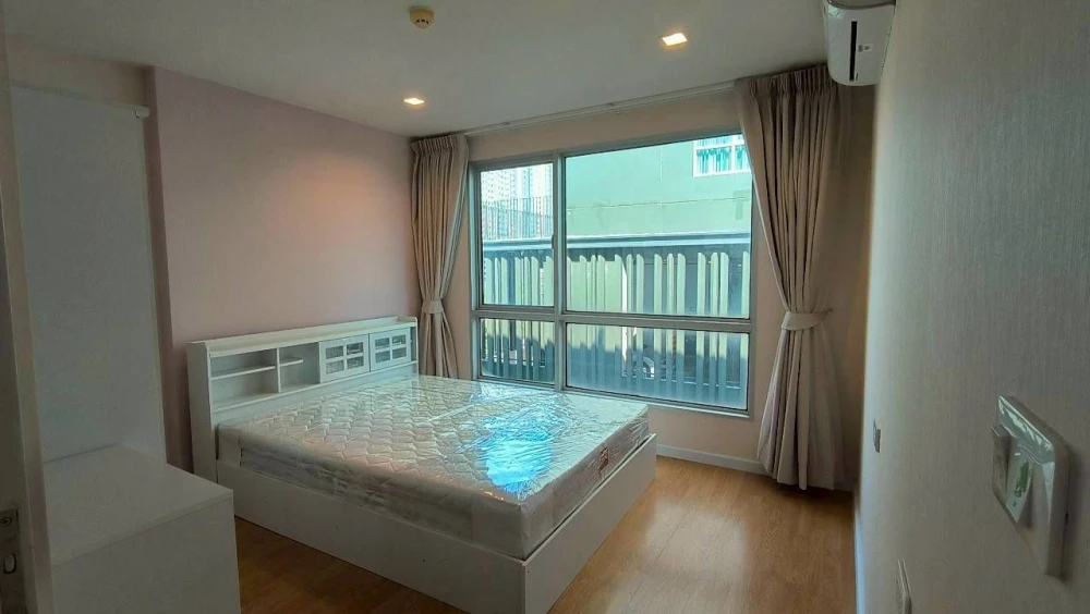 Casa Condo Ratchada Tha-Pra for rent. Ready to move in, spacious and comfortable. Fully furnished with appliances. Book now before it's too late!!!