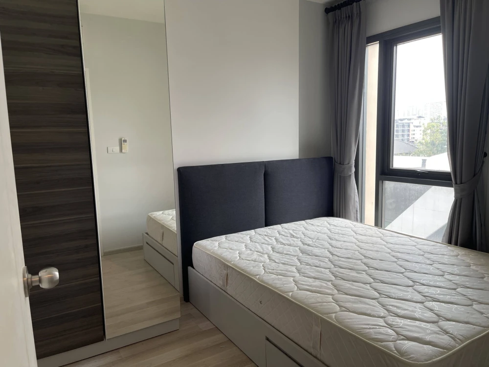 For rent: Centric Ratchada–Huai Khwang, 1 bedroom, 1 bathroom, fully furnished and equipped with appliances. Book now!