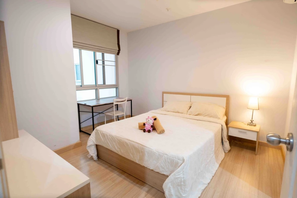 Centric Scene Ratchavipha for rent, spacious room, lots of usable space, complete with amenities. Come reserve today.