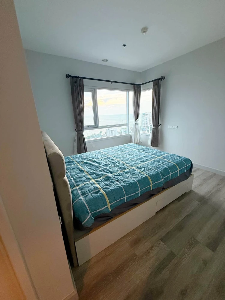 For rent: Centric Sea, 2 bedrooms, spacious living area, prime location, stunning unblocked views. Don't miss out!