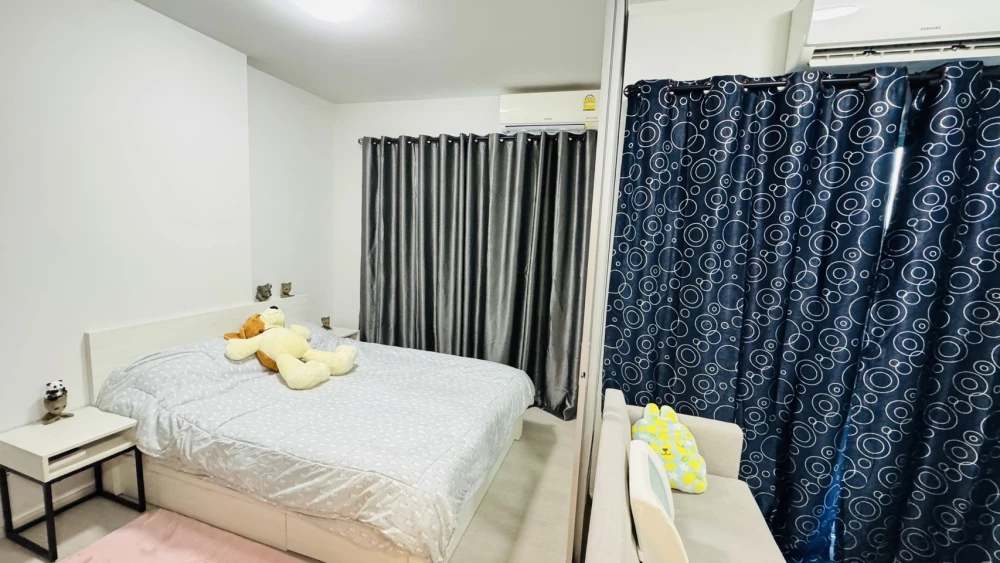 For rent: Chapter One Shine Bangpo, 24th floor, nice room, fully furnished, book now, don't miss out.