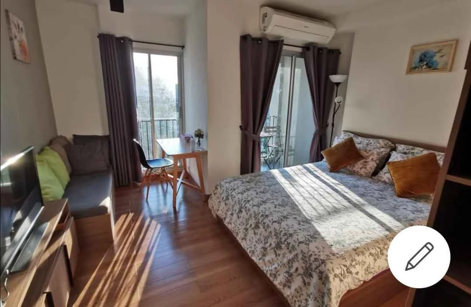 For rent: Chapter One The Campus Lat Phrao 1 STUDIO ROOM, built-in furniture, complete with electrical appliances. You can't miss this opportunity to