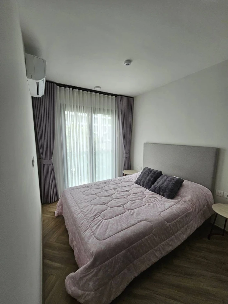 Chapter Thonglor 25 for rent, fully furnished, 2nd floor, low rise, convenient, complete in one place. Hurry and reserve before you miss your chance.