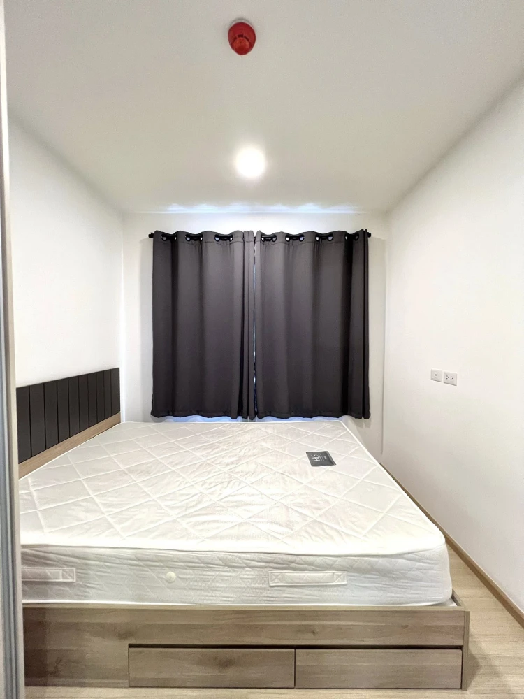 For rent: Chewathai Hallmark Lat Phrao-Chokchai 4, a nice room, fully furnished + electrical appliances. Book now, don't miss out!!