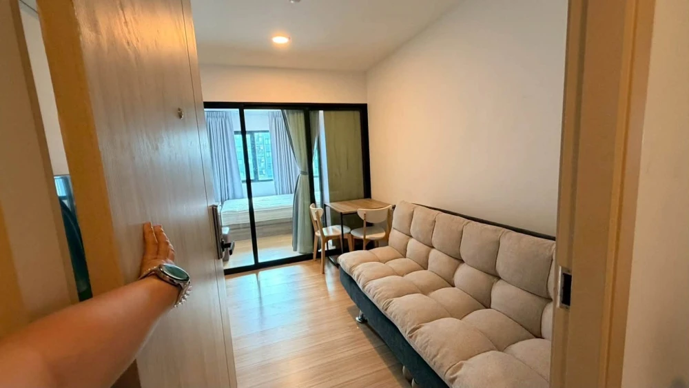 For rent: Chewathai Hallmark Ladprao-Chokchai 4, 1 bedroom, fully furnished. Just bring your bags and move in!