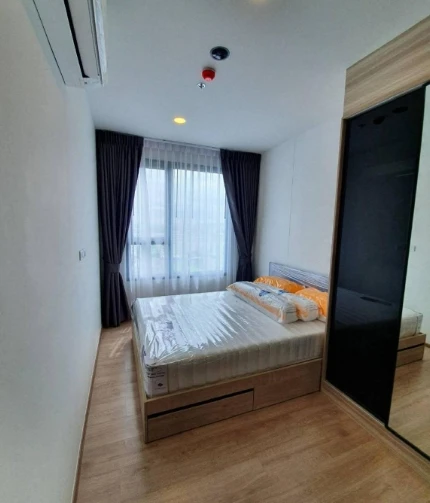 For rent: Chewathai Kaset Nawamin, 11th floor, corner unit, fully furnished, ready to move in. Book now!