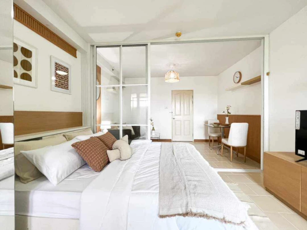 For rent City home Rattanathibet Building A, 7th floor, beautifully decorated, looks good, very stylish, complete set of furniture, ready to move in.