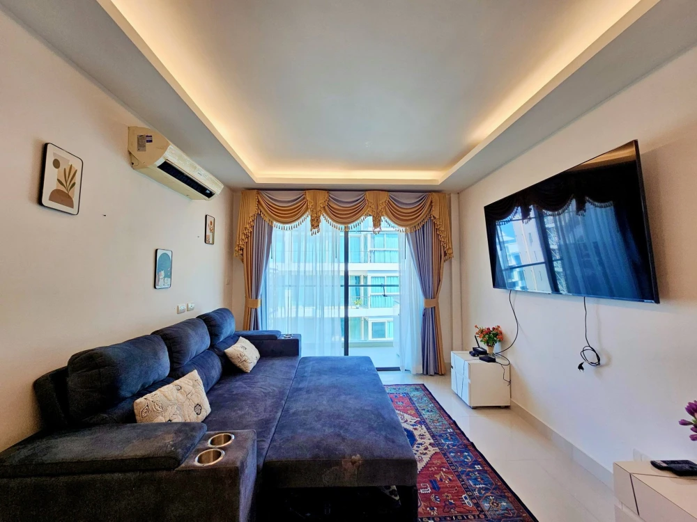 Club Royal Wongamat (North Pattaya) for rent, 7th floor, Sanctuary of Truth view, 2 bedrooms, 2 bathrooms, first come first served.