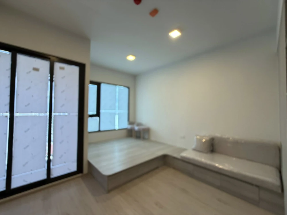 For rent: COBE Kaset Sripatum, high floor unit with good ventilation and fully furnished with appliances. Book now!