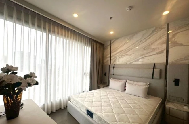For rent: COCO PARC, 23rd floor, spacious room, fully furnished, ready to move in. If interested, hurry and reserve now. Urgent!