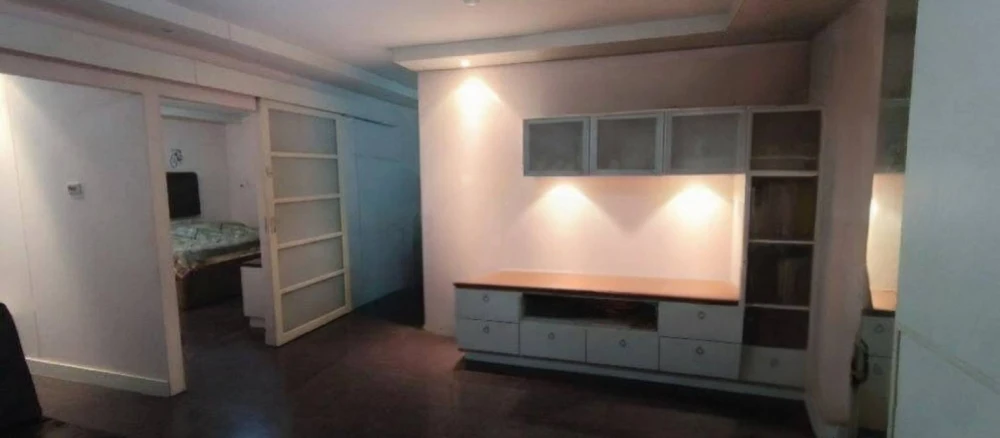Condo Champs Elysees Tiwanon for rent/sale. Ready to move in, fully furnished, spacious room. Book now!