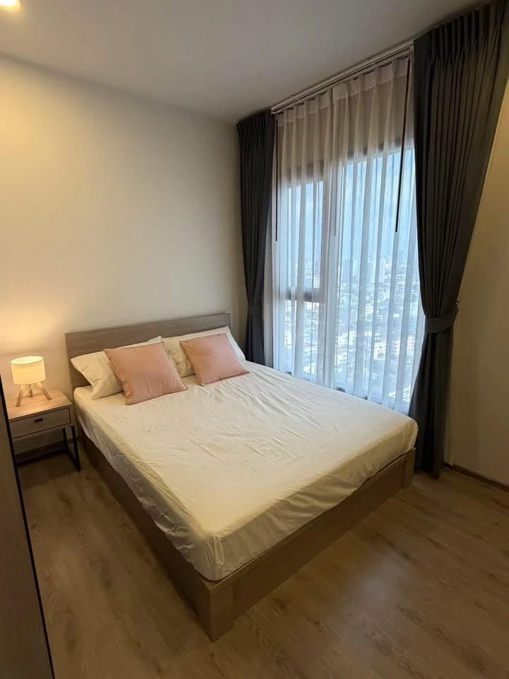 Condo for rent: Chapter One Flow Bangpho. Spacious and comfortable unit with ample living space. Great value! Book now, don't wait!