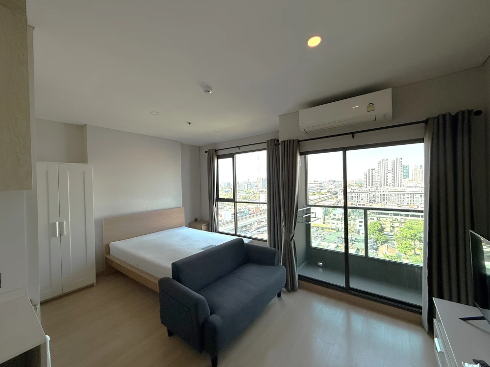 Condo for rent, Lumpini Park Phahon 32, studio room, 12th floor, beautiful view, fully furnished, northeast facing (not hot). Book now!