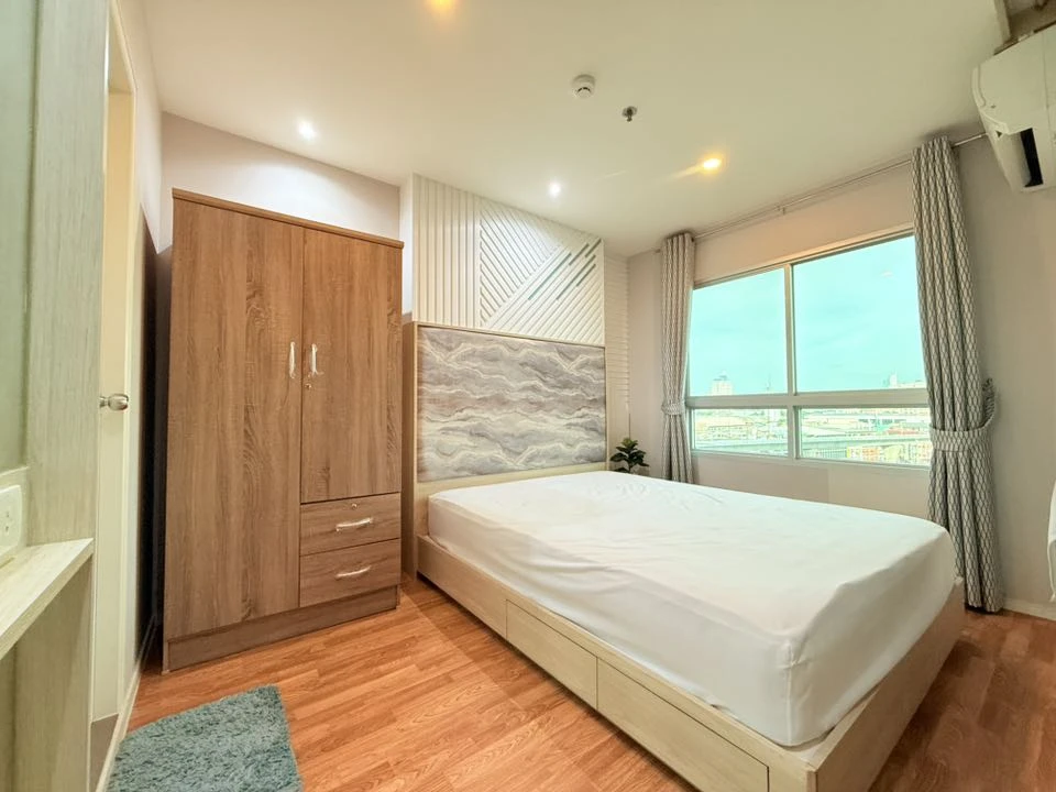 Condo for rent at Lumpini Ville Suksawat - Rama 2, a nice room, fully furnished, just bring your bag and move in. Hurry and reserve now before it's to
