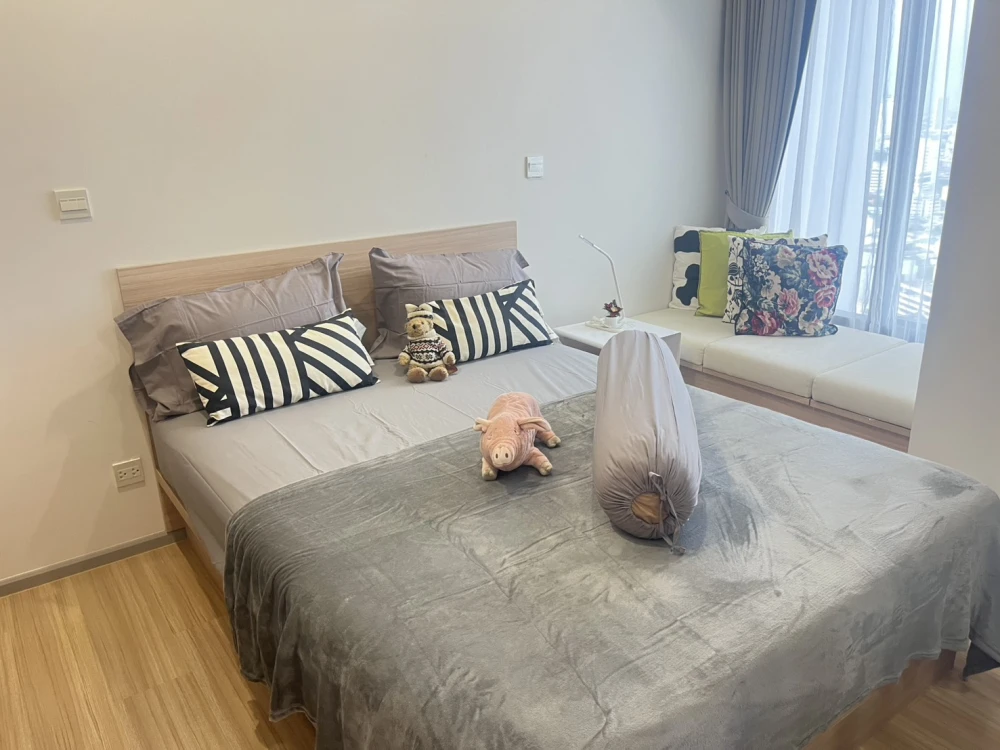 Condo M Chatuchak for rent, high floor room with spacious and comfortable room. Hurry and reserve now!